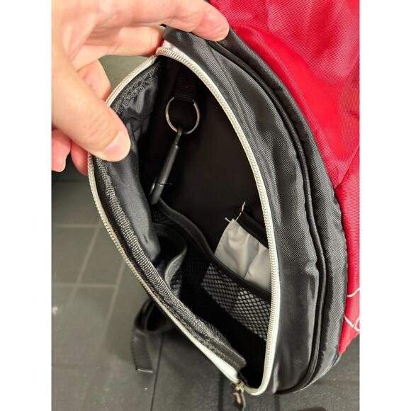 Columbia Trekster Diaper Bag Backpack Straps Red Black - Picture 8 of 11